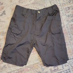 Men's Dark Grey SHEIN Cargo Shorts SIZE M